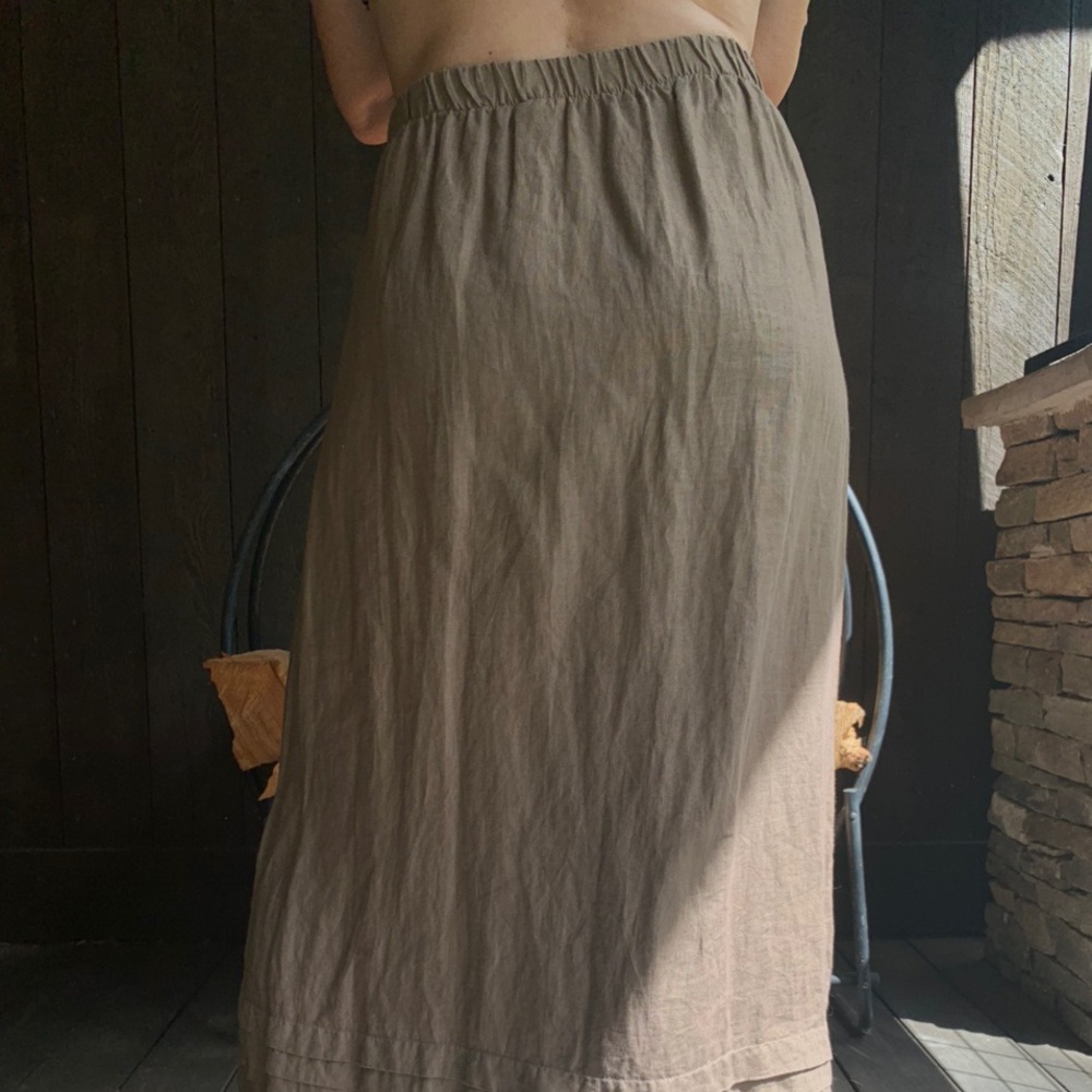 Linen maxi skirt - Picture 3 of 4